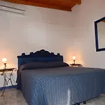 לינה וארוחת בוקר Casa Arcada 3*