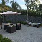 Casa Arcada Oda ve Kahvaltı Vulcano (Isola)