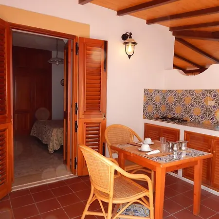 Casa Arcada فندق مبيت وإفطار فولكانو
